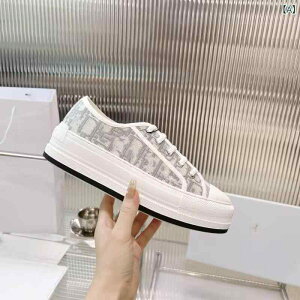 [t@[ fB[X gbvO[U[ LoX hJ    ig y z t@bV JWA