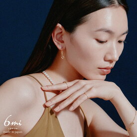 18金 スクエア＆キューブ ピアス 金属アレルギー対応 K18ポスト 日本製 18K K18 18金ポスト ニッケルフリー シンプル シルバー ゴールド ピンクゴールド 揺れる スイング 個性的 金アレ対応 スタッド プレゼント ギフト 上品 四角 送料無料 オフィス LOKUMI