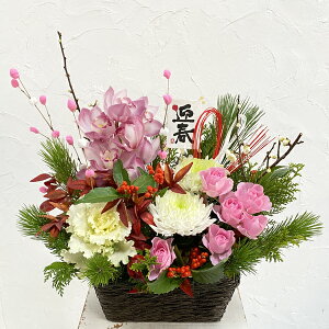 送料無料!お正月用アレンジ ピンクのシンビジュウム 迎春アレンジ 正月飾り 年越し特集 正月 花 生花 縁起がいい