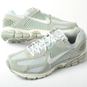 NIKE ZOOM VOMERO iCL Y[ { Y Xj[J[ CgO[ hf1553-300