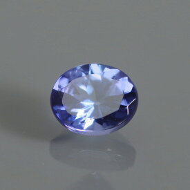 タンザナイト 0.48ct bd-2737タンザナイト特有の青と紫が絶妙に混ざった色合いが、美しい透明感で際立っています。レアストーン専門店大阪ウエルダー