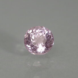 クンツァイト 1.88ct bd-2704スポジュメンの中で最も人気のあるクンツァイトです。光が突き抜けような高い透明度に、ライラックピンクの色がとてもきれいです。レアストーン専門店大阪ウエルダー