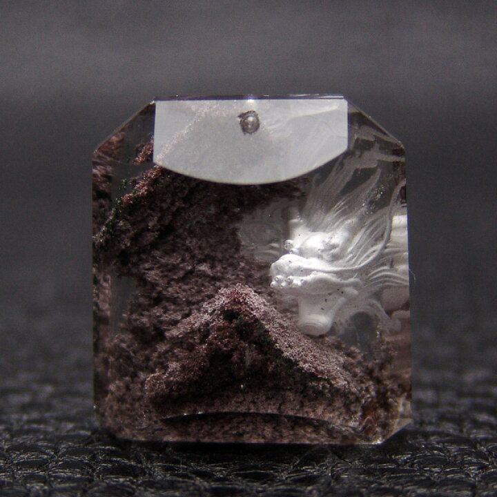 楽天市場】龍の彫刻 [透明感抜群・ガーデンクォーツ] 約28×26×13.5mm 