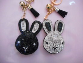 キーホルダー　　ウサギ　うさぎ　ラビット　レディース　ギフト　プレゼント　バッグチャーム　キラキラ　キーチェン