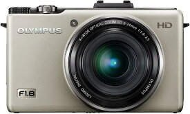 【中古】OLYMPUS デジタルカメラ XZ-1 シルバー プレミアムキット 1000万画素 1/1.63型高感度CCD 大口径F1.8 i.ZUIKO DIGITALレンズ 3.0型有機ELディスプレイ XZ-1 SLV プレミアムキット