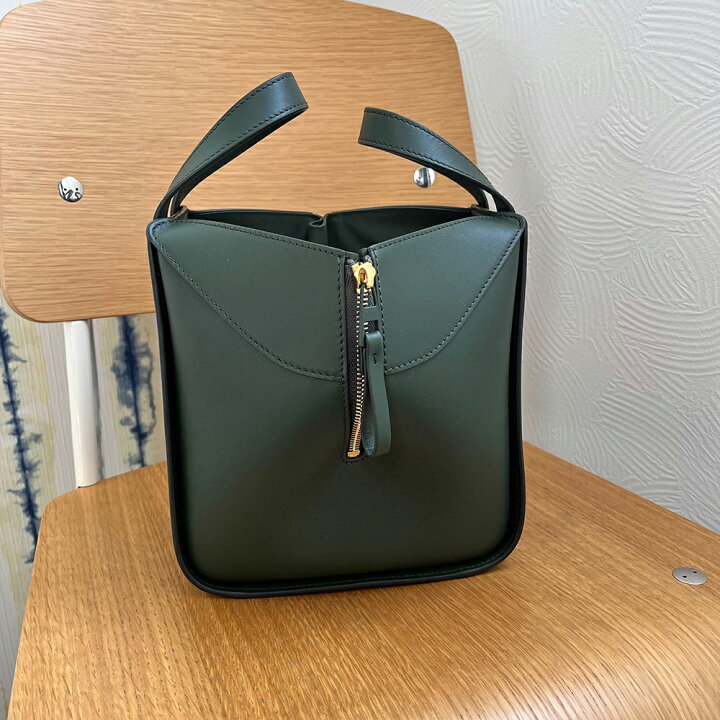 楽天市場】【正規品保証】 LOEWE ロエベ ハンモック コンパクト バッグ 