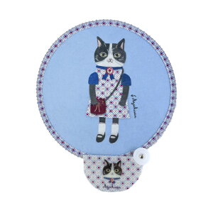 送料無料 ポータブル 猫柄折りたたみ くるりんうちわ パーラーすずらん堂 ポケットうちわ ケースから引き出しパンっと広がる 裏側シルバー加工で写真撮影時のレフ版にもなりUVカット効果