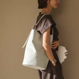 アップル2wayトートバッグ【LOVST TOKYO】A4レディースバッグ 国産ヴィーガンレザー 高耐久 軽量 撥水 仕事 通勤 PC 縦型 ラヴィストトーキョー