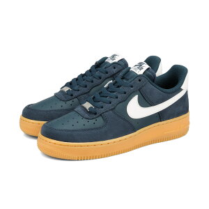 NIKE AIR FORCE 1 '07 LV8 iCL iCL GAtH[X 1 '07 LV8 Y Xj[J[ [Jbg ARMORY NAVY/SUMMIT WHITE/GUM LIGHT BROWN lCr[ FQ8714-400