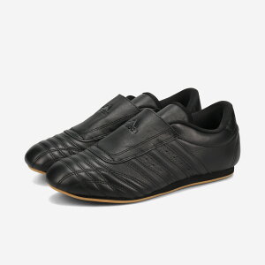 adidas TAEKWONDO アディダス テコンドー メンズ レディース スニーカー ローカット CORE BLACK/CORE BLACK/GUM ブラック JS4011