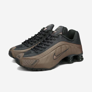 �y25,000�~�ψ�SALE�z NIKE WMNS SHOX R4 �i�C�L �E�B�����Y �V���b�N�X R4 �����Y �X�j�[�J�[ ���[�J�b�g IRONSTONE/OFF NOIR/DARK SMOKE GREY �u���E�� AR3565-007