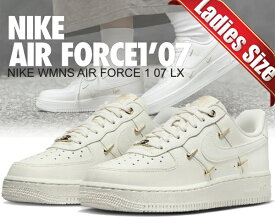 [ ポイント5倍&最大2000円OFFクーポン ] 【送料無料 ナイキ ウィメンズ エアフォース 1 07 ラックス】NIKE WMNS AIR FORCE 1 07 LX sail/sail-sail-metallic gold fv3654-111 レディース スニーカー AF1 セイル メタリックゴールド