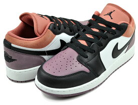 お得な割引クーポン発行中!!【あす楽 対応!!】【ナイキ エアジョーダン 1 ロー SE ガールズ】NIKE AIR JORDAN 1 LOW SE (GS) white/black-sky j orange fb9908-102 レディース スニーカー AJ1 ホワイト スカイJ オレンジ