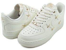 [ ポイント5倍&最大2000円OFFクーポン ] 【ナイキ ウィメンズ エアフォース 1 07 ラックス】NIKE WMNS AIR FORCE 1 07 LX sail/sail-sail-metallic gold fv3654-111 レディース スニーカー AF1 セイル メタリックゴールド