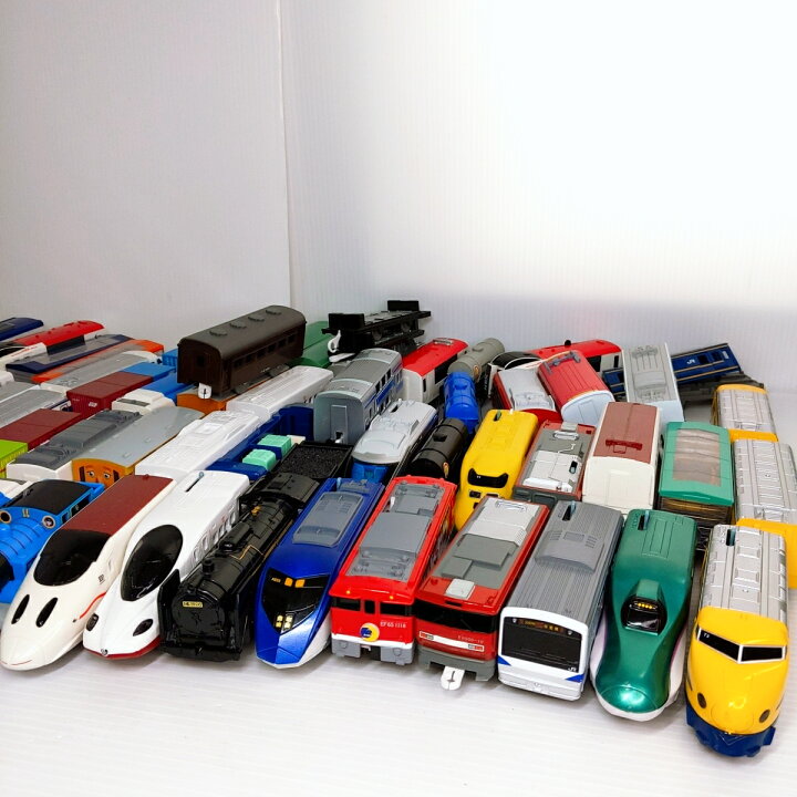 プラレール 車両とレールセットまとめ売り100点以上100のレイアウトが