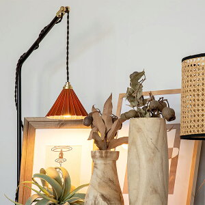 IK~v ORIGAMI LAMP ptAX^h X^h{̂̂݁BVF[h͊܂܂܂B TC-1049-BK