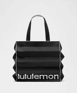 [����] ���������� lululemon ���� Fold It Hold It �g�[�g�o�b�O 22L - �o�b�O - �J�W���A��
