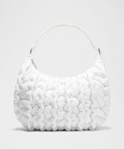 [����] ���������� lululemon ���� Quilty Puff �V�����_�[�o�b�O 14L - �o�b�O - �J�W���A��