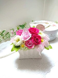 プリザーブドアレンジメント〜spring garden〜 プリザーブドフラワー アーティフィシャルフラワー リース 造花 ドライフラワー 誕生日 プレゼント ギフト ウェディング バースデイ 出産祝い サ