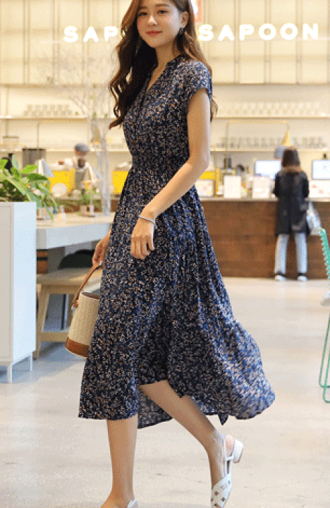 1384円 激安通販の 半袖 ワンピース マキシ 着痩せ ホワイト 白 ブラック 黒 麻 カジュアル ナチュラル