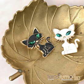 【メール便送料無料】ブローチ レディース 猫 ネコ ねこ 黒猫 白猫 ビジュ キラキラ 可愛い プレゼント BR