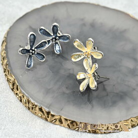 ピアス レディース カラーメタル グレー イエロー 花 フラワー 小花 夏 可愛い プレゼント PI