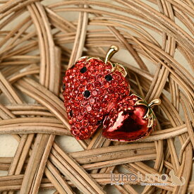 ブローチ レディース 苺 イチゴ いちご ストロベリー 収穫祭 キラキラ ラインストーン BR