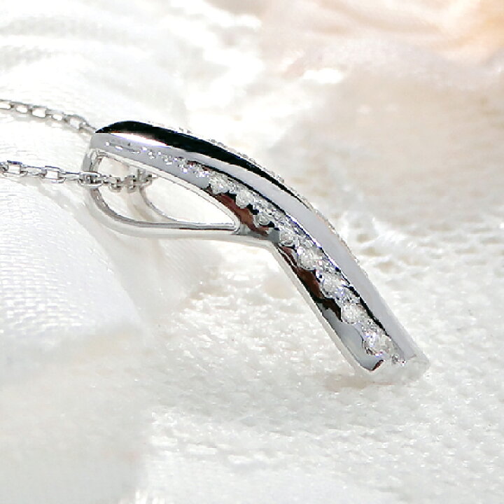楽天市場】【限定10本】K18WG【0.10ct】 ダイヤモンド 縦型モチーフ 