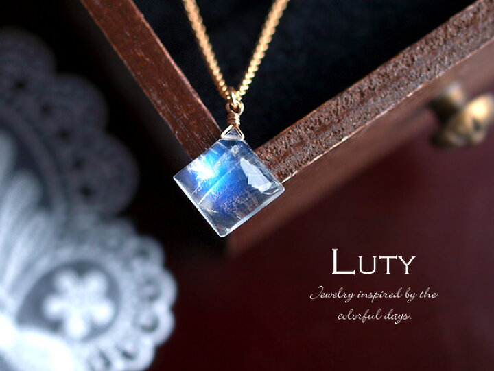 楽天市場】一粒ネックレス*レインボームーンストーン*スクエア9mm* : Luty