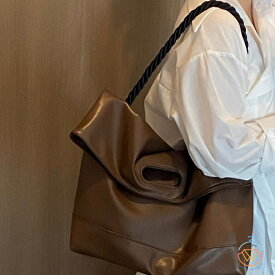 レディース 大容量 通勤バッグ PUレザーバッグ 斜めがけバッグ トートバッグ トートバッグ 2way ハンドル 軽い ななめ掛け カジュアル シンプル 通勤 軽量 レディース 春夏 鞄 かばん カバン ショルダーバッグ