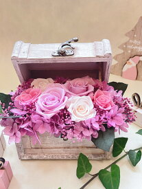 【プリザーブドフラワー】ギフト　プレゼント　ボックス　クリスマス　お誕生日　結婚祝い　母の日　敬老の日　退職　卒業 　お見舞い　ピンク