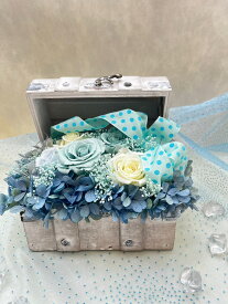 【プリザーブドフラワー】ギフト　プレゼント　ボックス　宝箱　誕生日　結婚祝い　母の日　退職　お見舞い