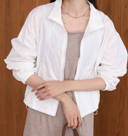 【40%off】Bab♪ナイロンZIPジャケット　程よい透け感のある薄手のナイロン素材で軽い着心地のジャケット