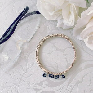 軽やかで肌に優しいメガネトラップ 眼鏡ストラップ おしゃれ ギフト お誕生日 プレゼント 老眼鏡 日本製 組紐 組紐ストラップ シリコン女性 レディス 便利 調節紛失防止落下防止 正絹 一点