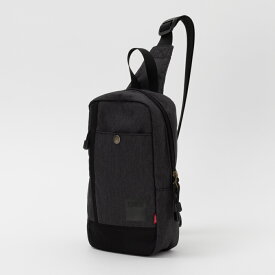 [特別価格][6/1～更にクーポンで割引]エドウィン EDWIN ボディバッグ ポケット ファスナー付き バッグ ロゴ ピスネーム シンプル 鞄 バッグ かばん