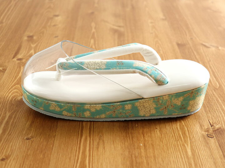 楽天市場 街着屋の 雨ぞうり イラスト ブルーグリーン フリーサイズ 時雨履き 雨草履 英字新聞 オリジナル コットン しぐればき 雨具 オシャレ レトロ 防水加工 低反発 ラテックス 防寒対策 母の日ギフト プレゼント 化粧箱 あす楽 日本製 街着屋 きもの