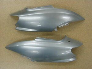 【在庫限りの大特価!!※売り切れ次第終了となります】リモコンジョグ/SA16J5KNタイプボディーカバー右シルバー1/JOG-ZR 50 /JOG-Z