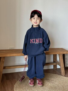 キッズ 冬物 ジャージ スウェット セット 秋冬 男の子 女の子 兄妹 子供服 裏起毛 フリース 上下セット トレーナー 英字柄 プルオーバー スタンドカラー スウェットパンツ 2色展開 紺 茶色 150