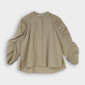 OfSTYLE/【手洗い可】ギャザースリーブブラウス[全2色]ginzamaggy 銀座 マギー 銀座maggy MAGGY ギンザマギー ぎんざまぎー 送料無料 トレンド レディース ファッション 20代 30代 40代 プレゼント ギフト ラッピング無料