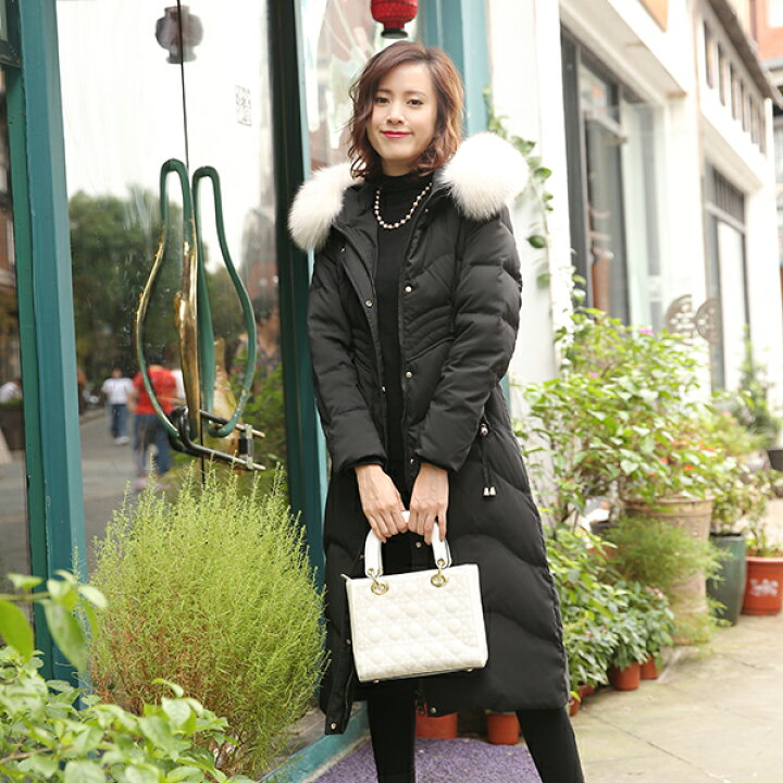 楽天市場 ダウンコート レディース ロング ダウンジャケット ファーコート ダウン コート 可愛い ロングコート アウター 本物フォックスファー 毛皮 大きいサイズ ダウンジャケットレディース 軽量 冬 秋 暖かい 高級ダウン 秋服 着痩せ ロング丈 セール リアルファー