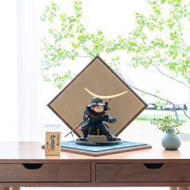 【選べる名前札プレゼント】五月人形 兜 コンパクト おしゃれ モダン 人気 インテリア 高級 鎧着大将 もののふ童 子供大将 伊達政宗 飾台付 名入れ 木札付き 日本製