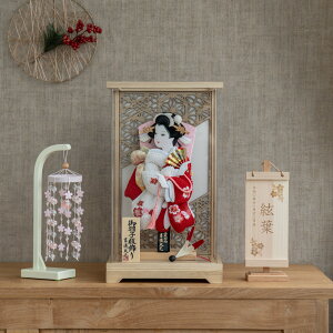  RpNg  킢  Hq HqP[X ؉  8 ̎q g