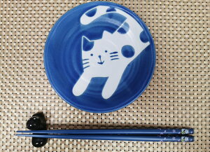 ねこ好きな方へ♪　2021新作　食器　陶磁器　14cm皿　取り皿　ごきげん猫　動物柄　日本製　美濃焼