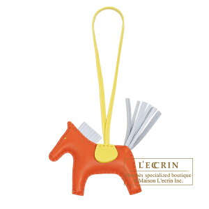 GX@fI`[PM@J[lA/u[u@Aj[~@HERMES@Rodeo charm PM@Cornaline/Blue brume@Agneau