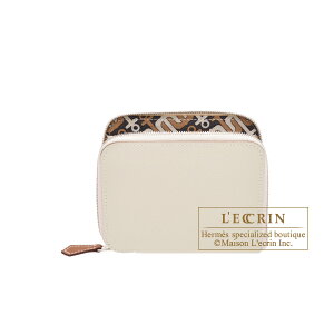 GX@AUbv@VNC RpNg@N/`C@H[Gv\/VN@Vo[@HERMES@Azap@Silk'In Compact@Craie/Chai@Epsom leather/Silk@Silver hardware