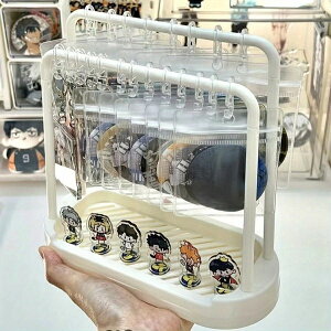 【無料送料】3個セット、1個の収納ラック、20個の収納バッグ、20個のフックを含みます。収納ラックはミニバッジスタンドディスプレイラックであり、シンプルなデスクトップジュエリー装