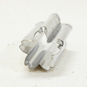 aَq  [   15mm XeX | ^ ^   A