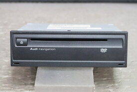 アウディ A4 アバント 1.8 TFSI 右ハンドル 前期(B8 8KCDH 8K) 純正 アイシン DVD ナビ ナビユニット カーナビ 8T0 919 888 86841-70V690 p044741 中古20240325