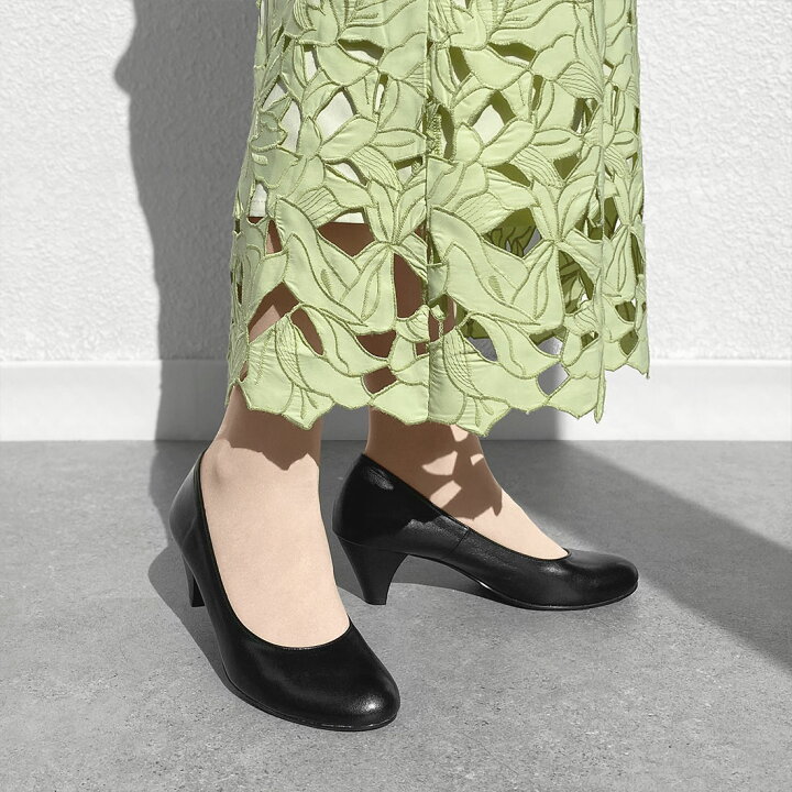 楽天市場】美脚フォーマルパンプス 足が痛くない（なりにくい）5cm  