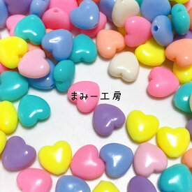 アクリルビーズ　ハート　約10*11ミリ　50個